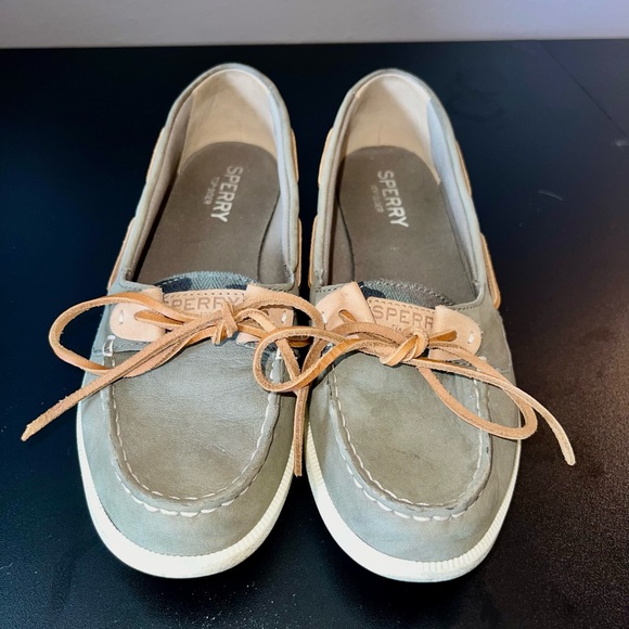 Sperry Topsider Women's Green and Camouflage Boat Shoes - Picture 3 of 7